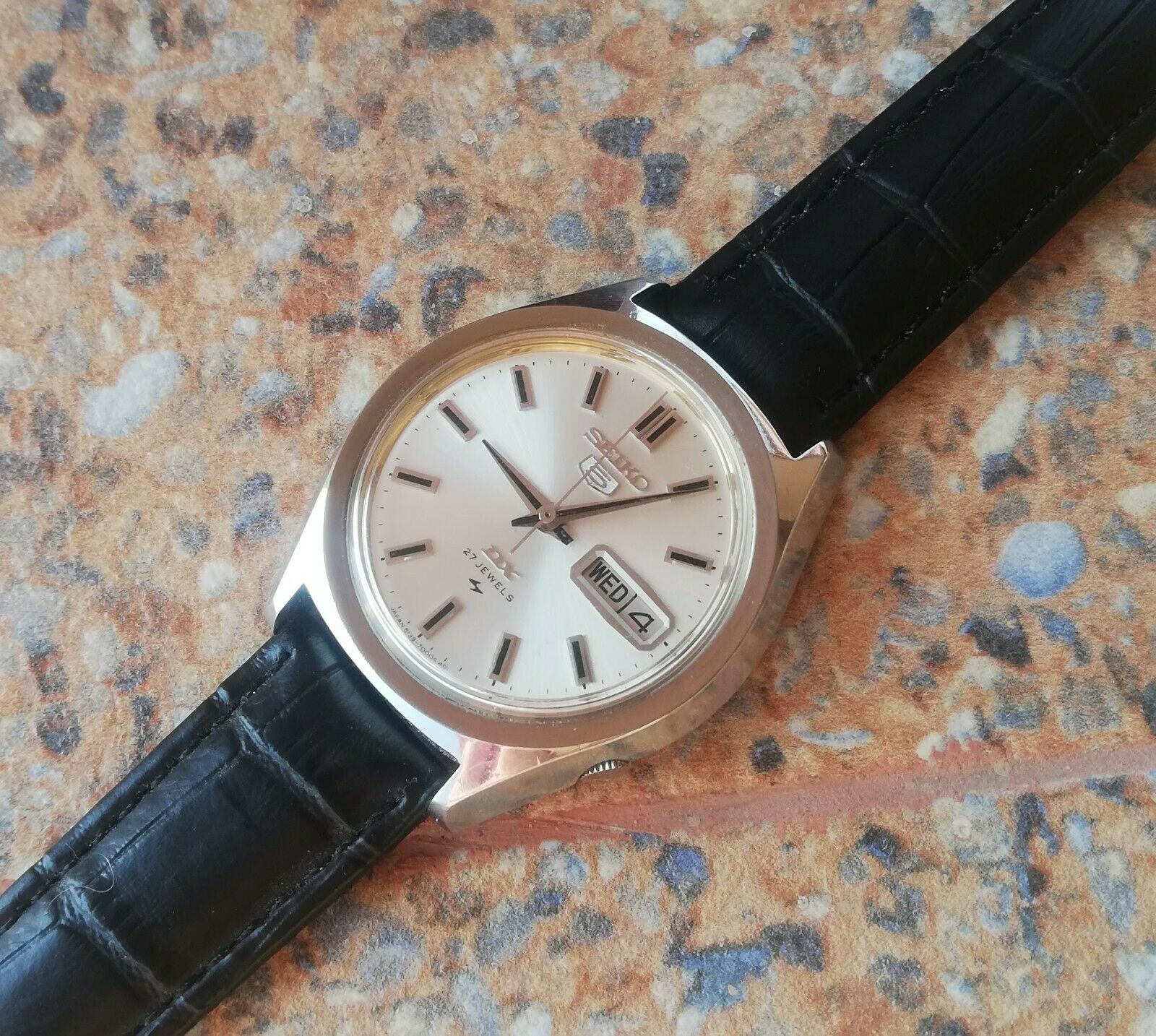 Vintage Seiko 5 DX 27 Jewels 5139 7000 November 1967