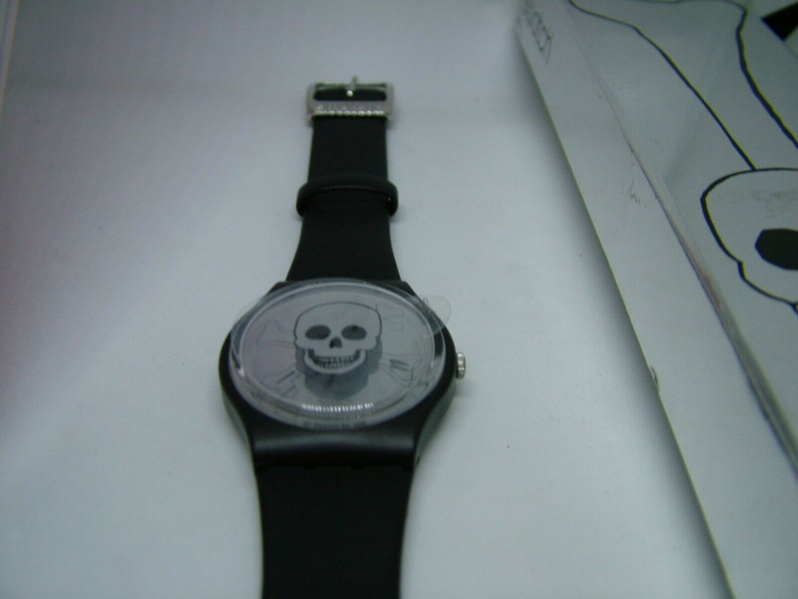 Swatch special GZ225S YOU STOP, YOU DIE 777 PIECES BY IVAN NAVARRO 