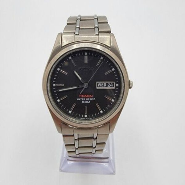Men's Seiko 7N43-9060 Titanium Black Dial Day/Date Quartz