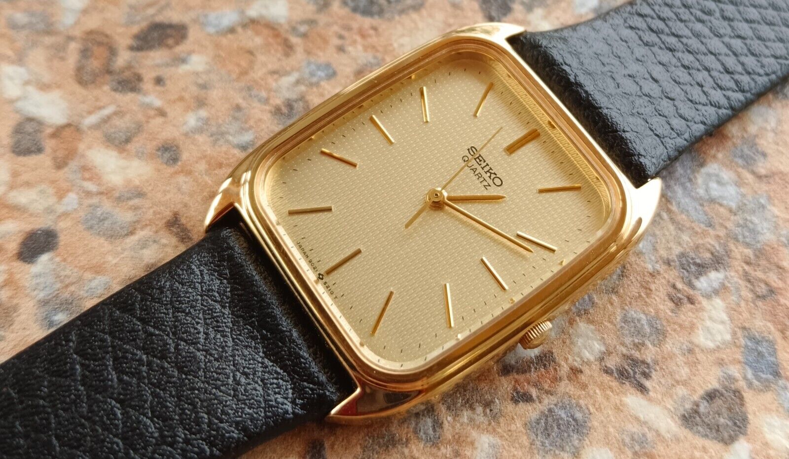 Vintage SEIKO 9021-5170 スクエア 1986年 ゴールド Seiko Quartz 9021 5170 JDM August 1986 SGP Dress Watch Agriculture