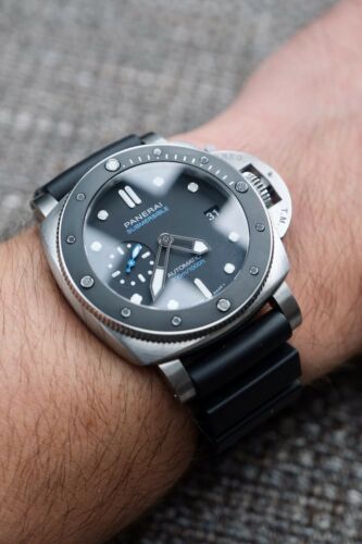 Panerai SUBMERSIBLE 3 days 42mm Ceramic Bezel PAM 683