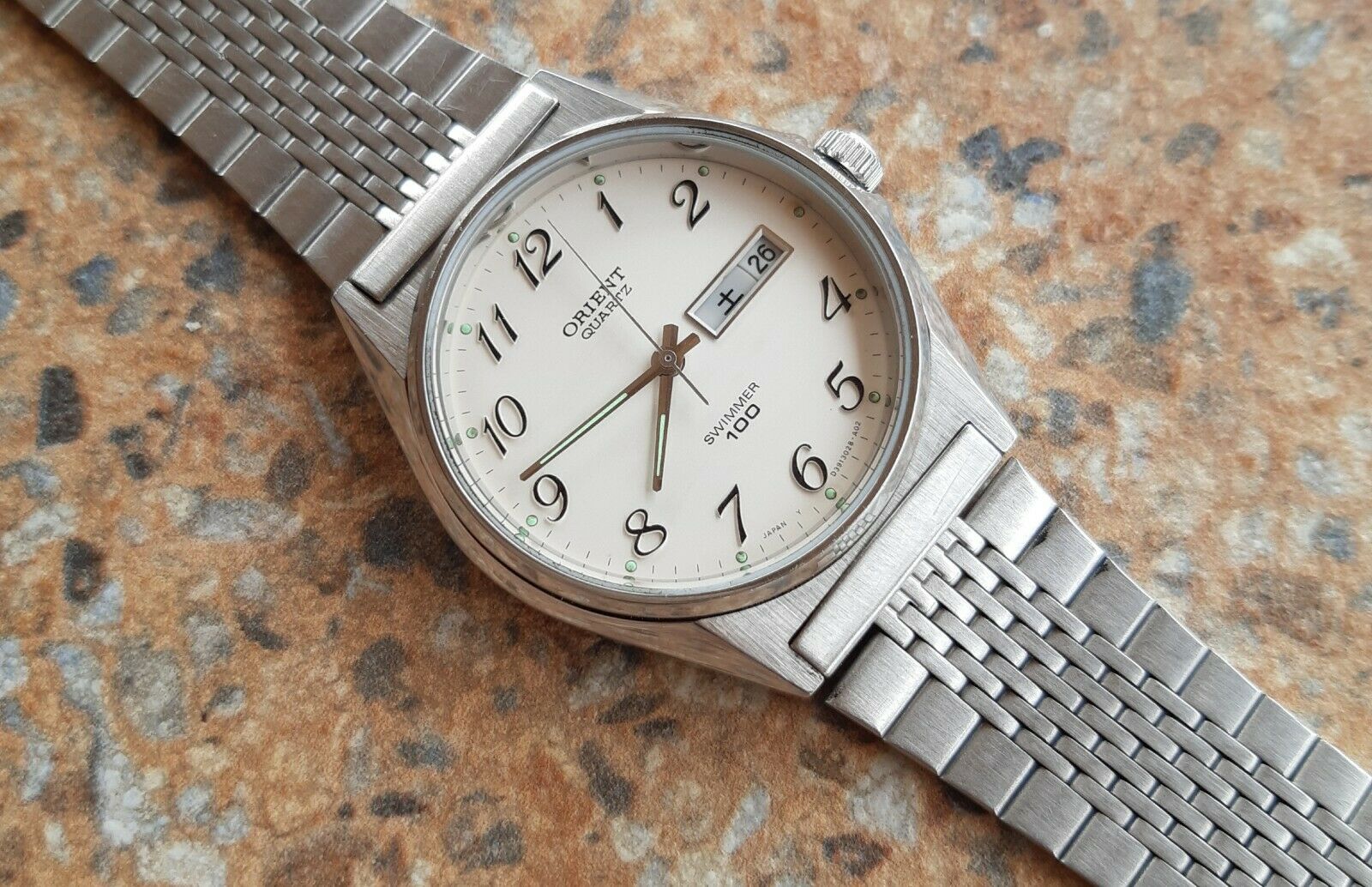 Vintage Orient Quartz Swimmer 100 Screwdown Crown Kanji JDM