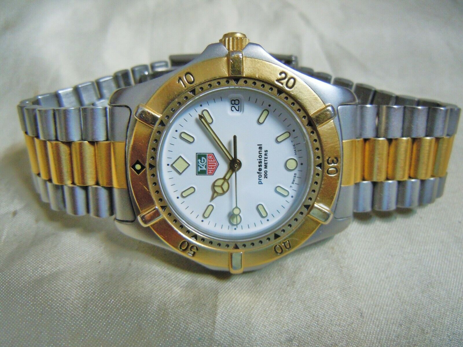 TAG HEUER PROFESSIONAL 200M WE 1122 R SAPPHIRE CRYSTAL TWO TONE