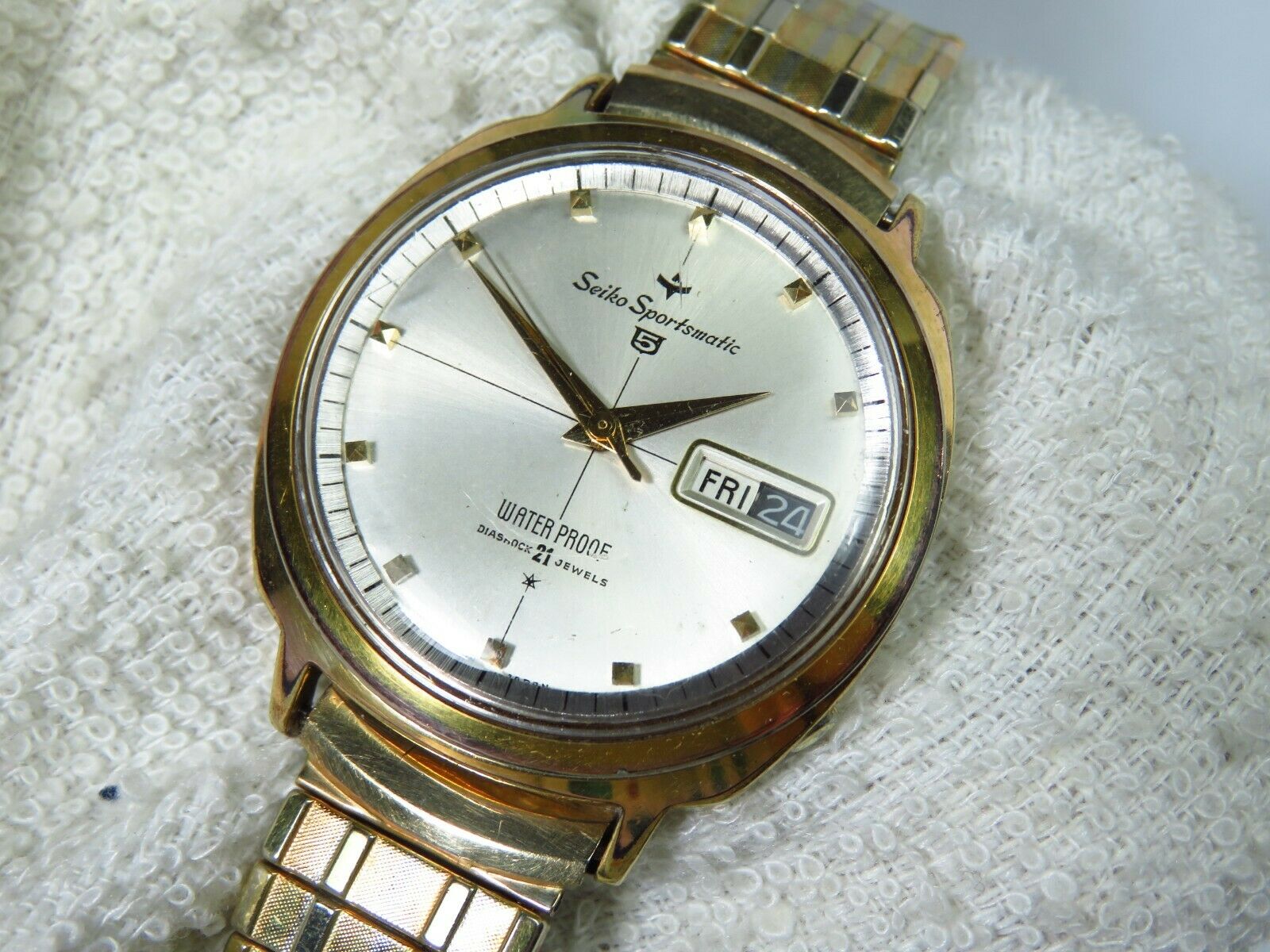 Vintage 1964 Seiko Sportsmatic 5 watch (6606 - 7990