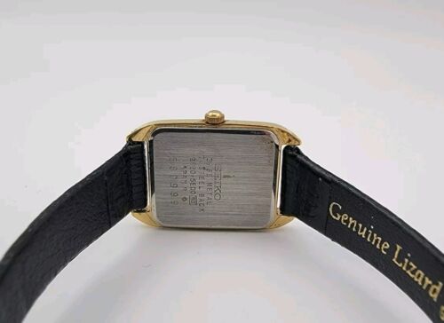 Ladies Seiko 2P20-5E00 Tank Style Gold Tone SS Vintage Quartz