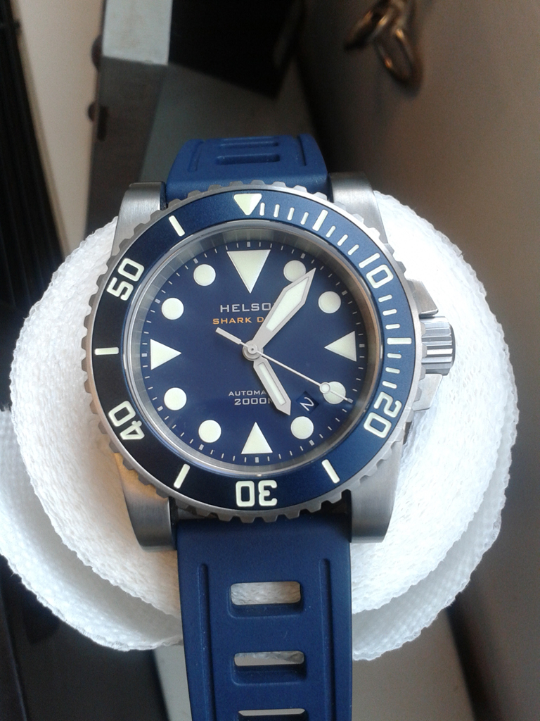 helson shark diver 45