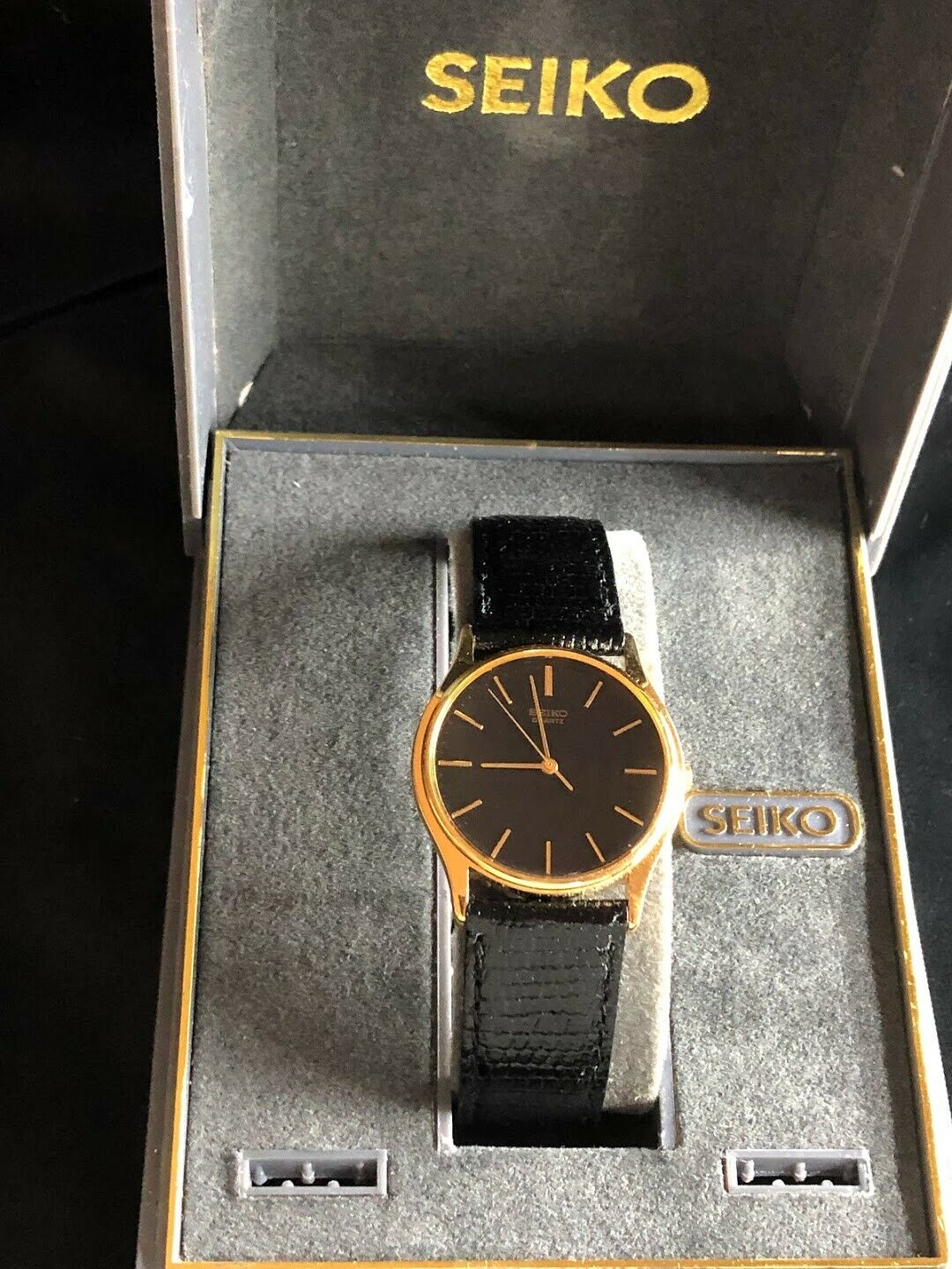 VINTAGE 1989 SEIKO 2K01 0011 QUARTZ WATCH W ORIGINAL