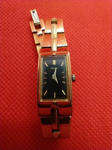 SEIKO Quartz Vintage Ladies Gold Tone Watch 44y2 b f WatchCharts