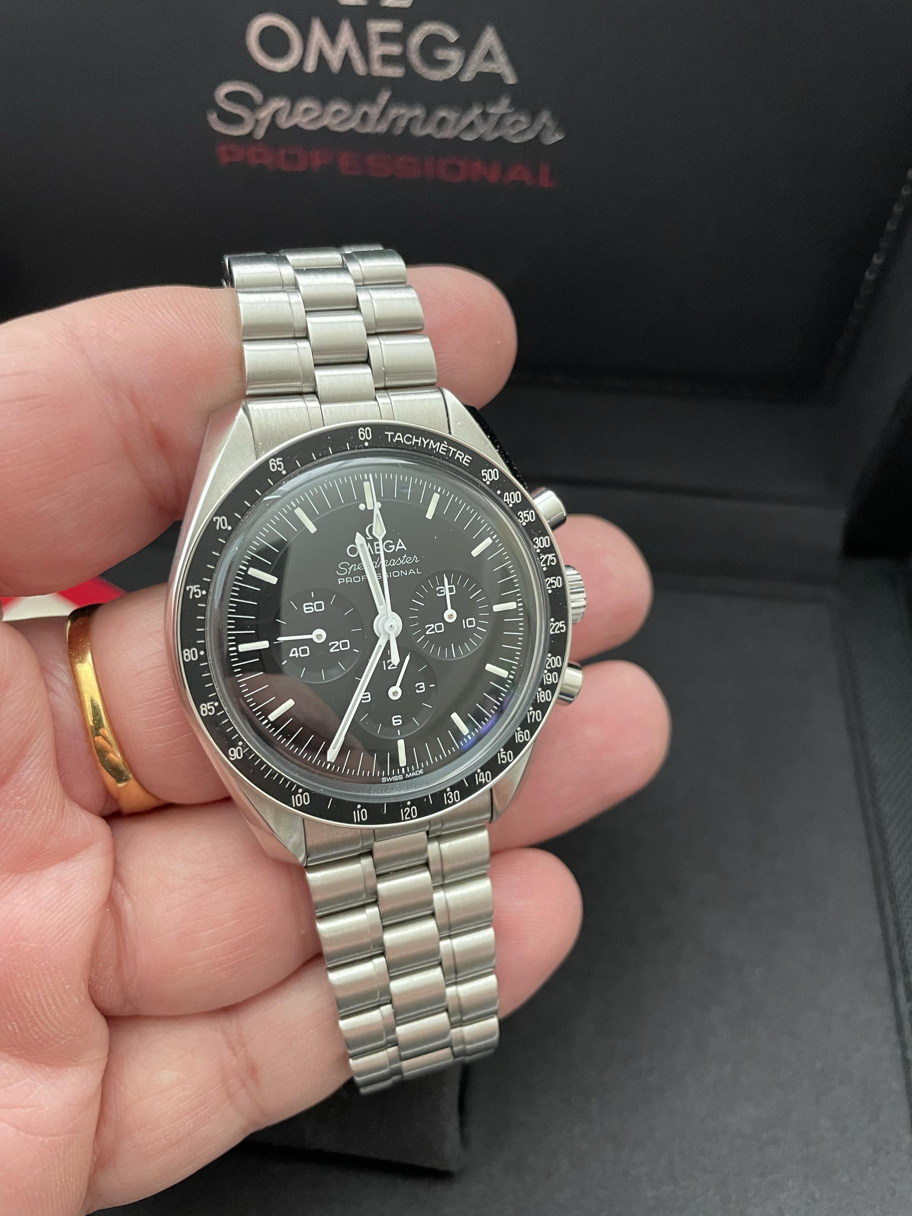 Used on sale speedmaster moonwatch