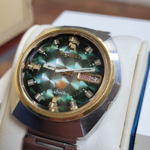 SEIKO アドバン Seiko - Advan Holographic dial Asymmetric Case Vintage Automatic