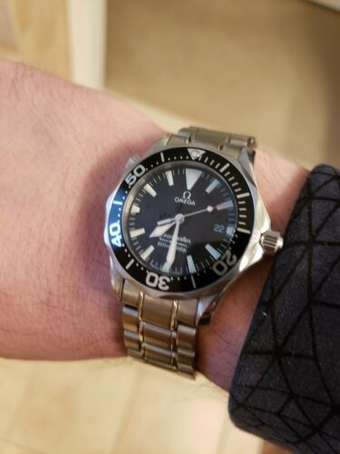 omega seamaster midsize quartz