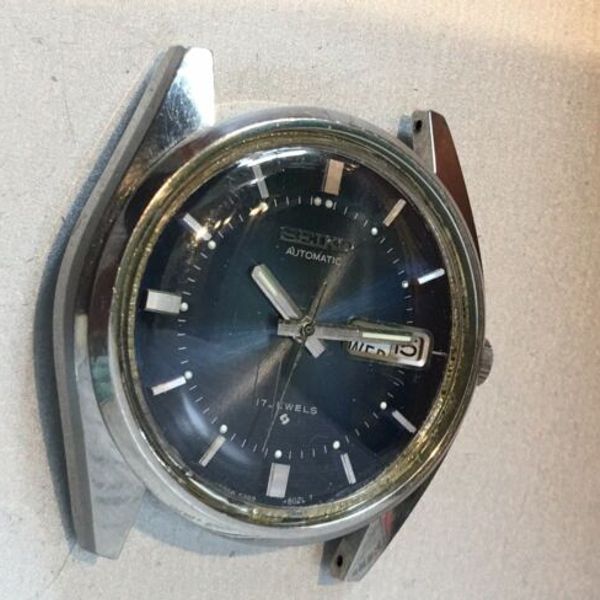 Vintage Seiko 6309-8029 Automatic Men's Watch Date Day Indicators 17 Jewels  | WatchCharts