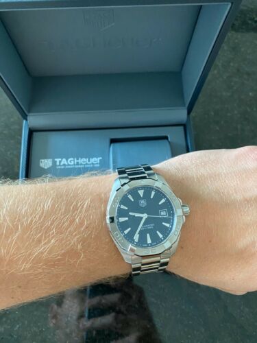 tag heuer aquaracer wrist