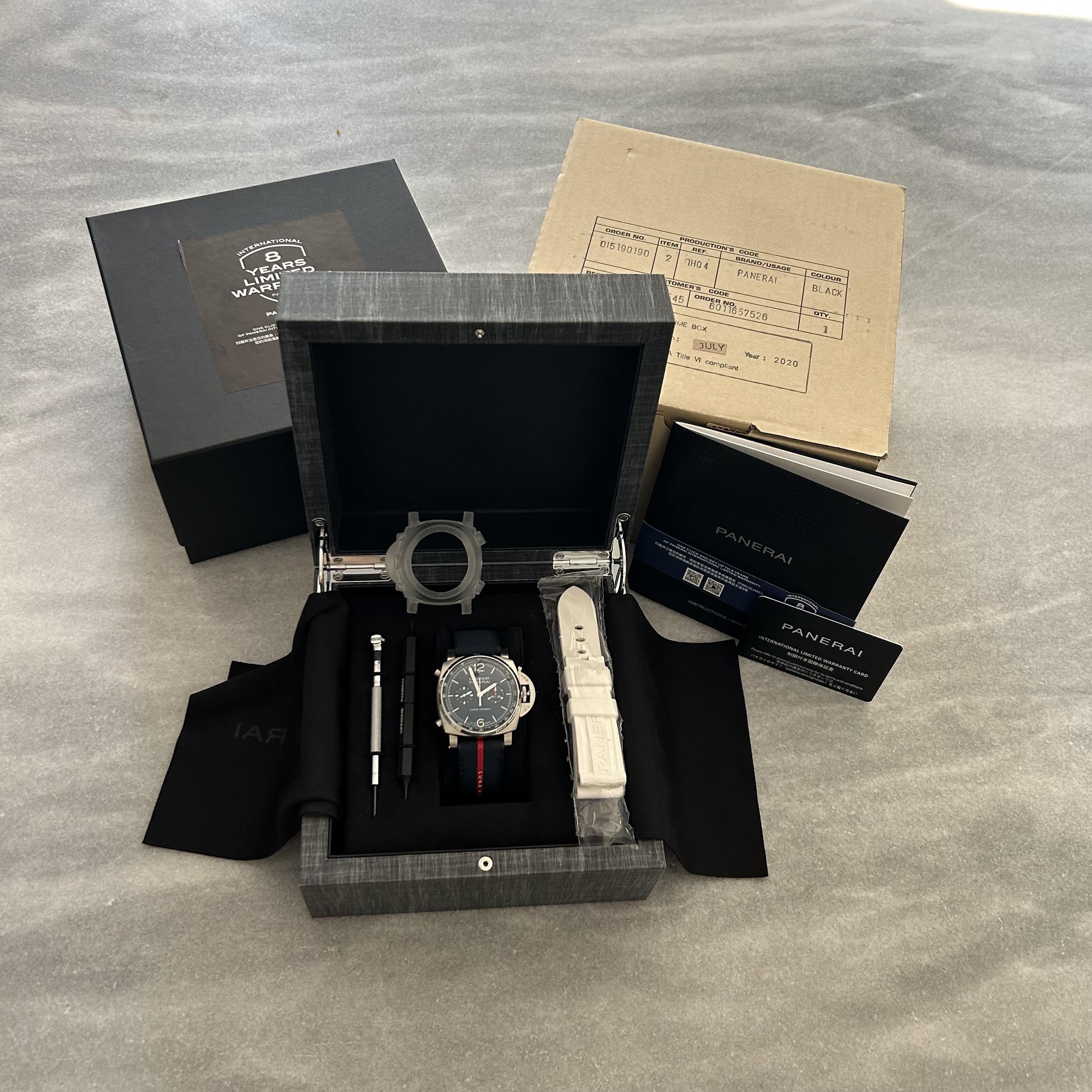 WTS Panerai PAM01303 Luminor Luna Rossa Blue Dial Stainless 44mm