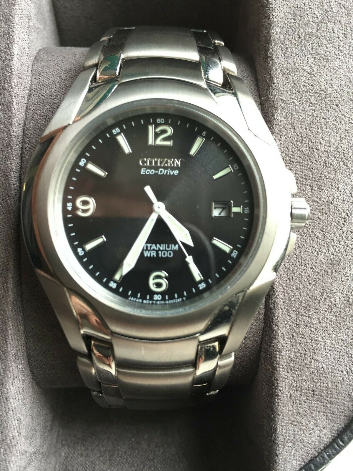Citizen Eco-Drive - Model E111-K006368 - Titanium