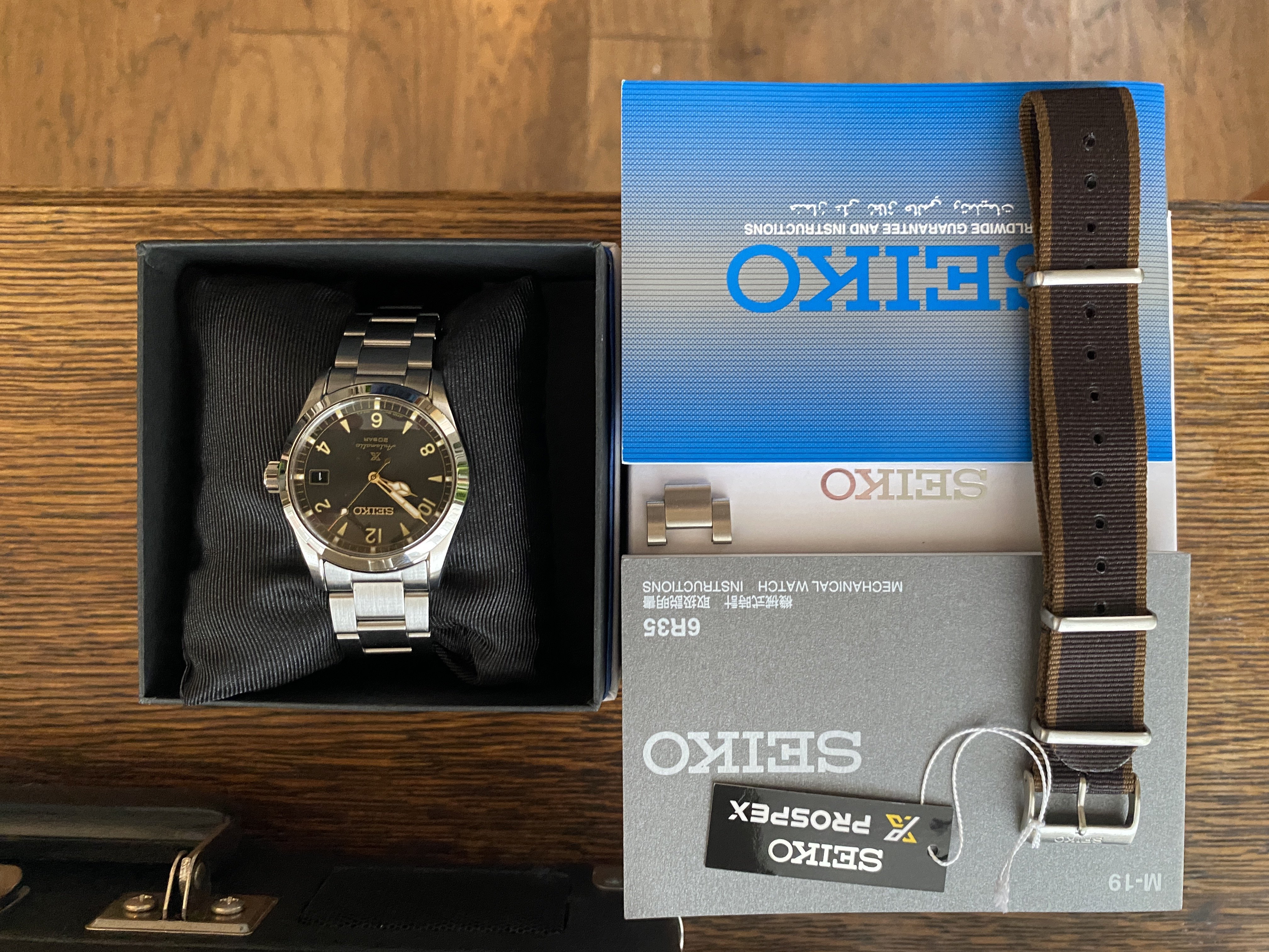 seiko prospex alpinist spb211j1