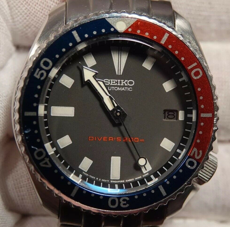Historical SEIKO 7002-7039 Transitional 200m Diver Pepsi Bezel
