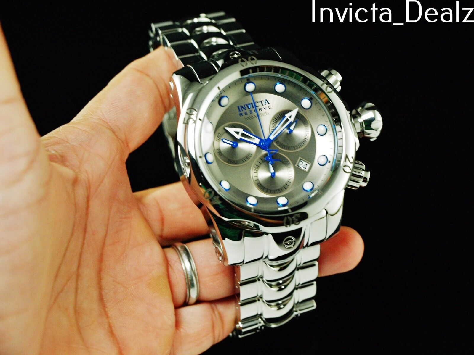 Very RARE Invicta 54mm Reserve Liquid Chrome VENOM Swiss z60