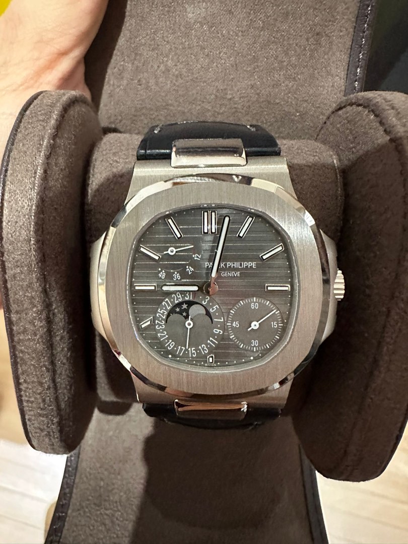 Ready in Singapore. Patek Philippe Nautilus 5712G 001 full set