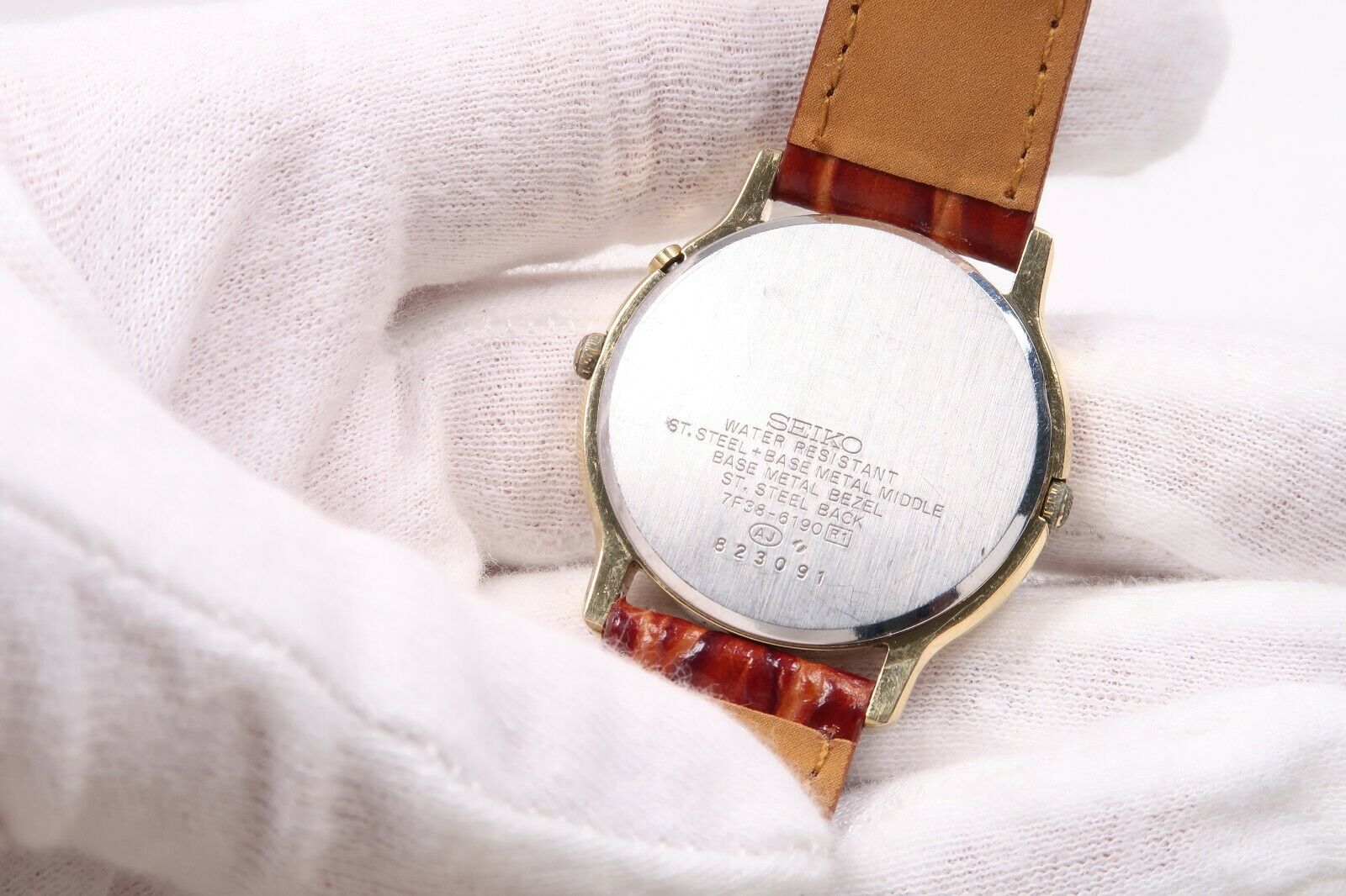 Vintage SEIKO QUARTZ 7F38-6190 MOON PHASE Watch JAPAN Vintage SEIKO QUARTZ 7F38-6190 MOON PHASE Watch JAPAN