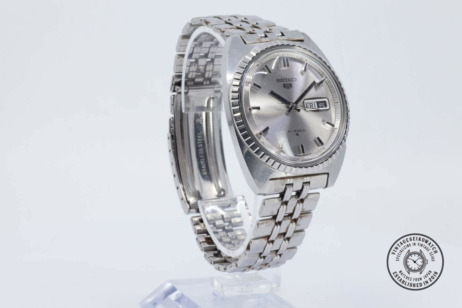 VINTAGE SEIKO 5 AUTOMATIC 6119-8230 MENS WATCH JAPAN | WatchCharts 