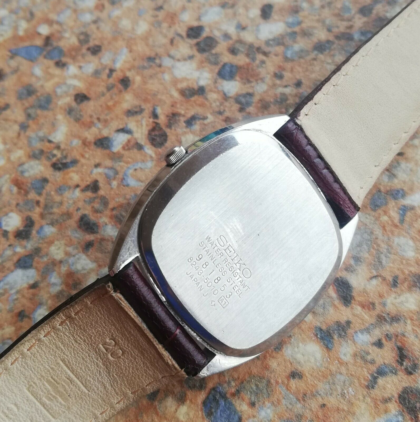 Vintage Seiko Lord Quartz JDM Kanji 8243 5010 August 1979 Textured 