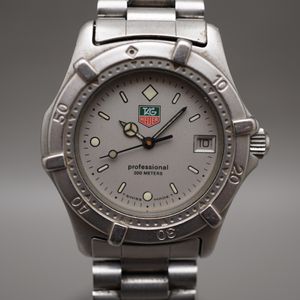 TAG HEUER 962.213 2000 プロフェッショナル 動作確認済 TAG Heuer プロフェッショナル 962.213 時計 グレー文字盤