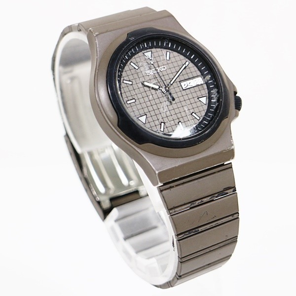 Collectible! Birthday Watch November 1985! Seiko 7433-6020 DAINI