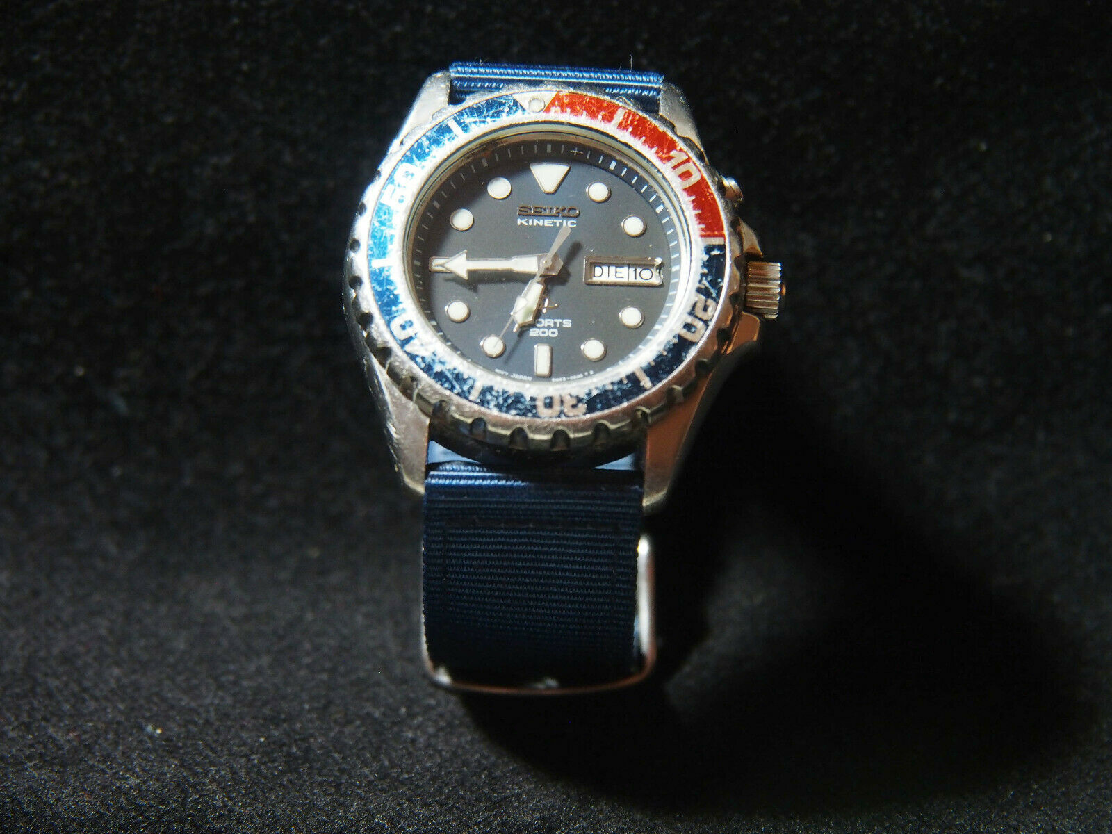 SEIKO Kinetic Sports 200 Pepsi 5M43 0A40 Herren Diver Taucheruhr