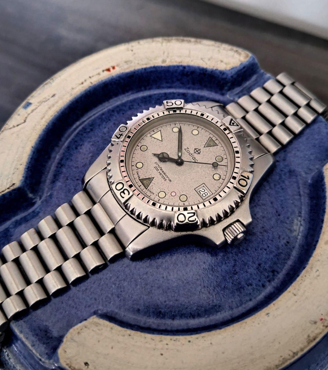Zodiac Red Silver Dot. model 206.11.01 | WatchCharts Marketplace