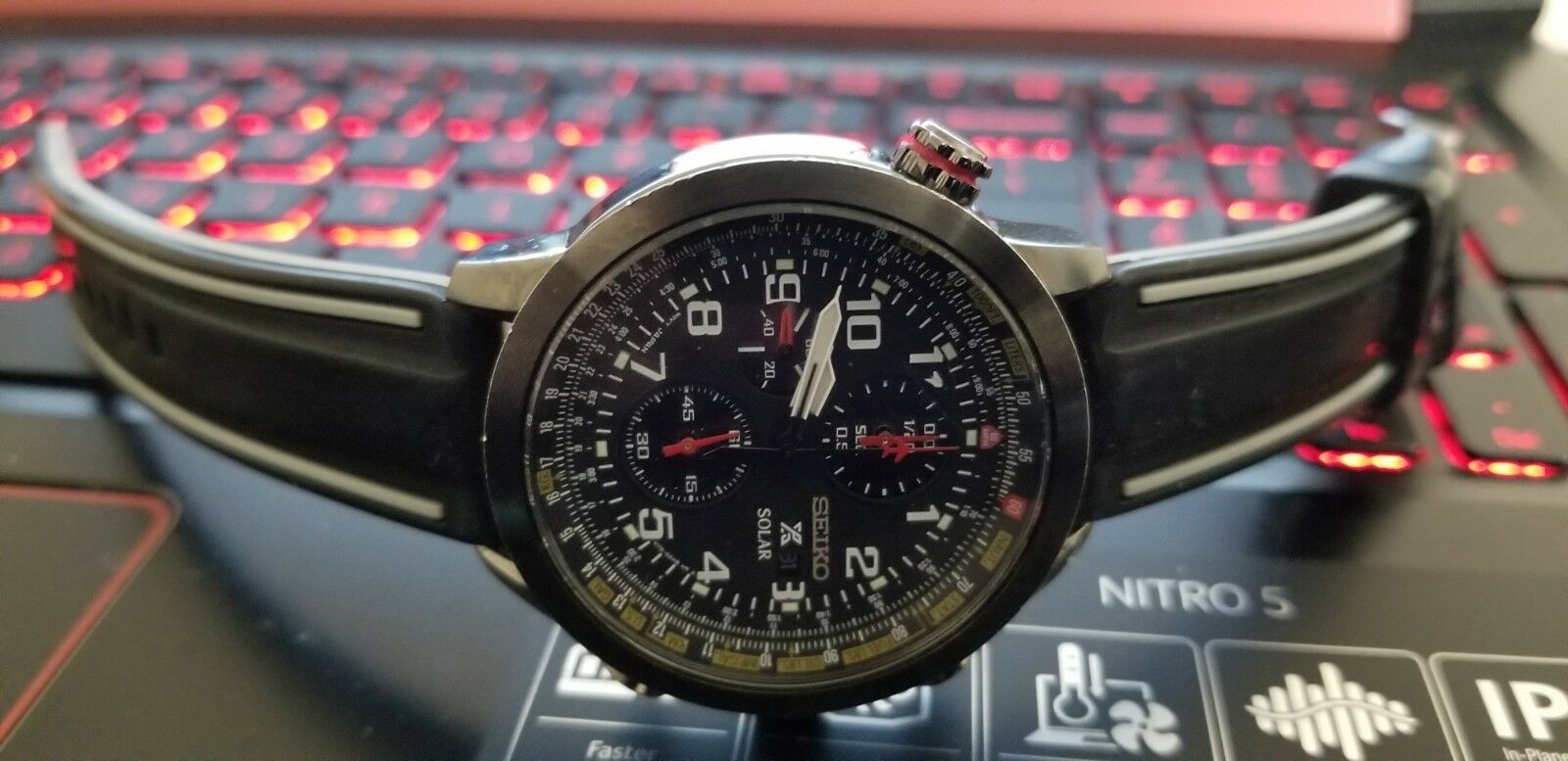 Seiko ssc371 hot sale