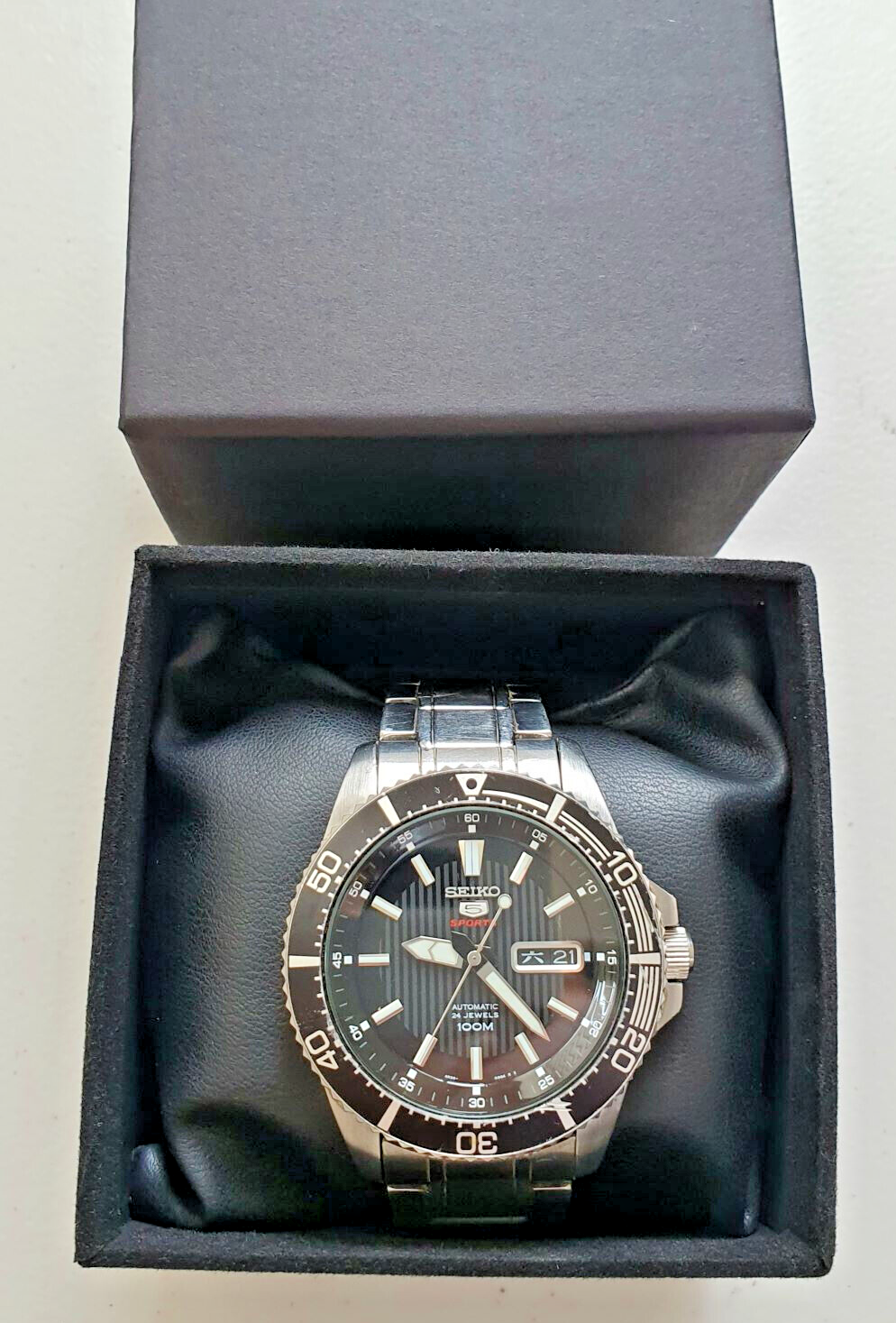 Seiko 5 Sports DIVER 4R36 03J0 ALL ORIGINAL CROWN BRACELET