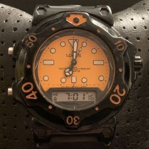 Lorus Orologio Da Uomo Analogico Solare 32025152 – Cassa Acciaio, Cinturino Pelle, Impermeabile 10 Bar, Luminoso