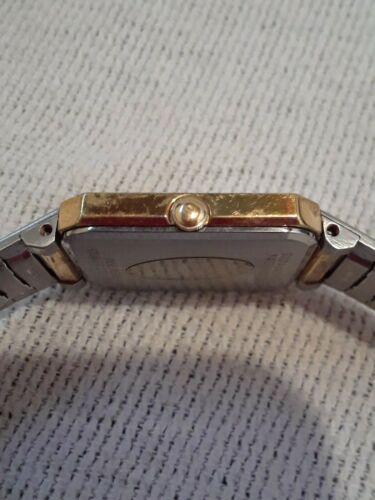 Vintage Bulova Men s Quartz Watch CO.P5 Gold Toned Rectangle Face