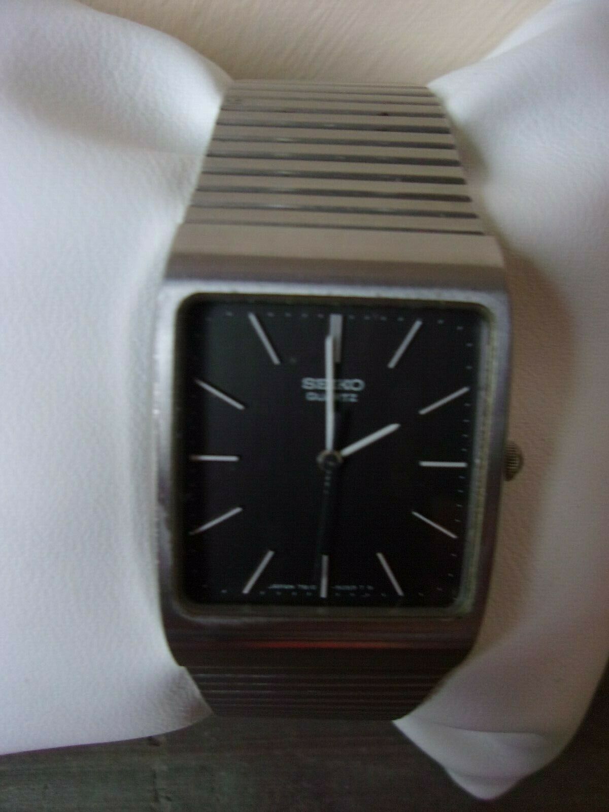 Rare vintage seiko 7810 - 5059 elegant nice quartz man watch japan