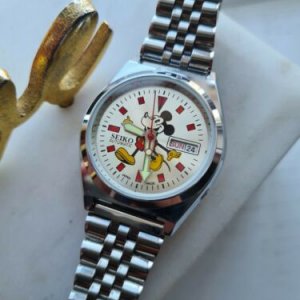 Watch! Mouse Mickey Men's Seiko Brand-new mikiko Starburst Day/date Dial テーブル・机