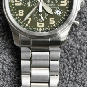 VICTORINOX MEN'S INFANTRY VINTAGE CHRONO 241288 OLIVE DIAL