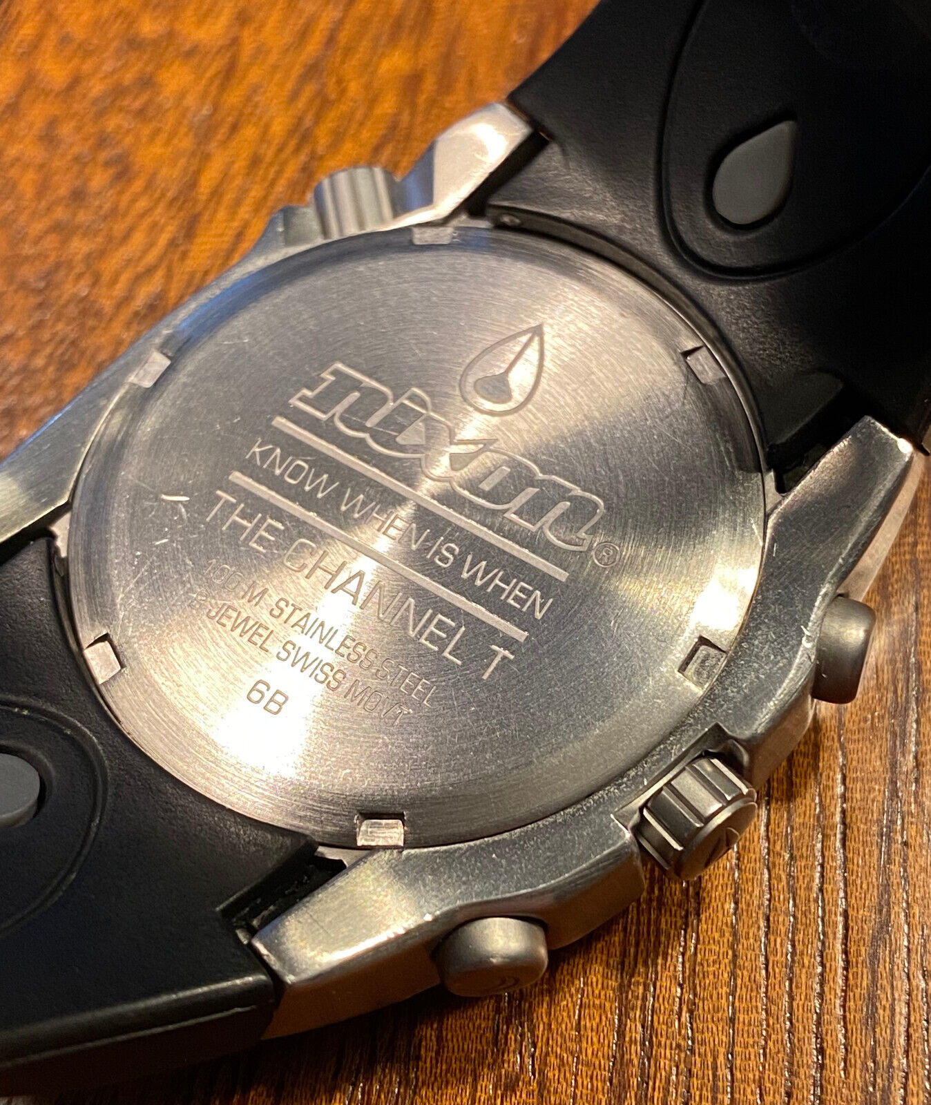 NIXON 