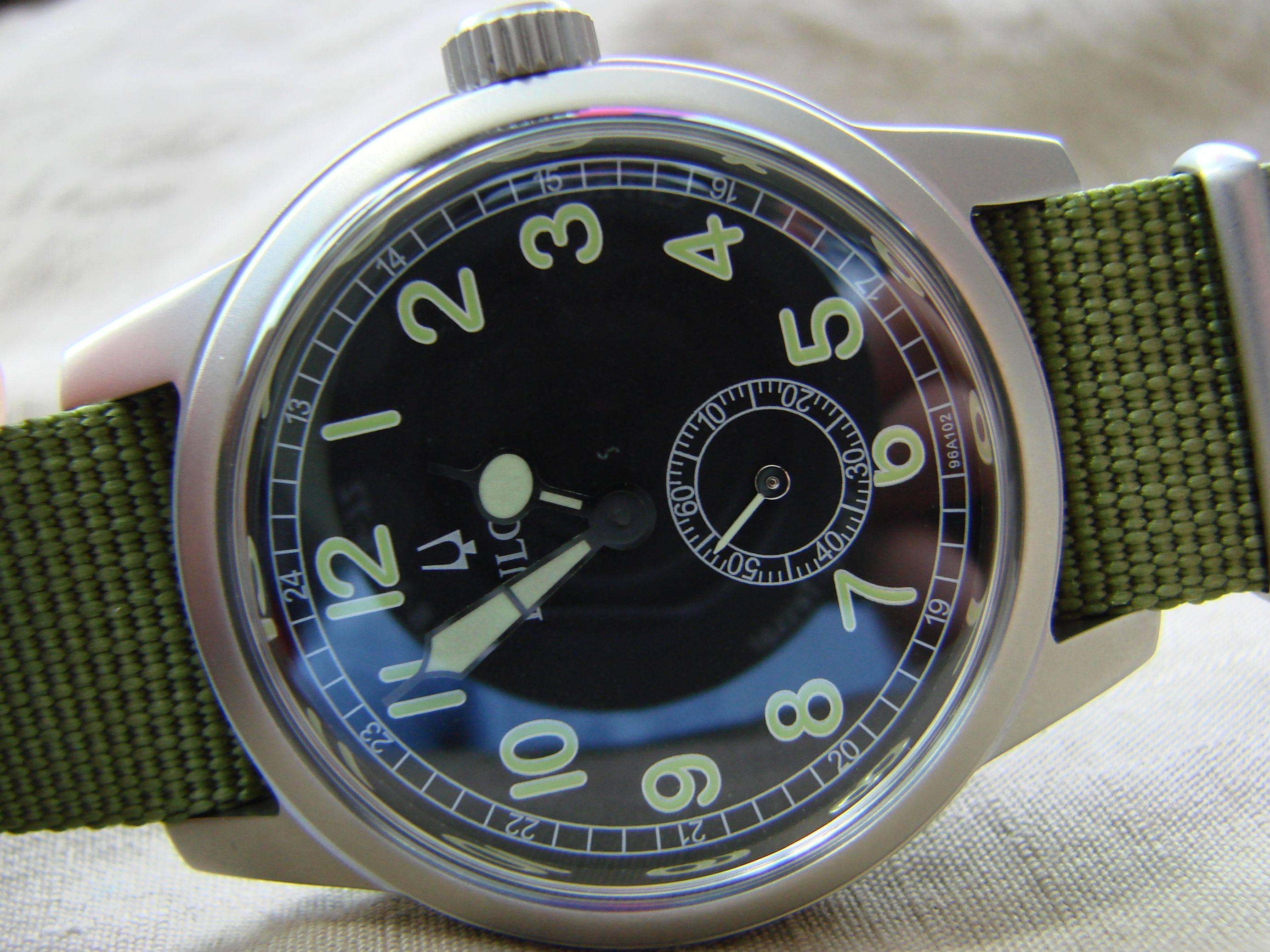 Bulova 96a102 commemorative hot sale hack watch