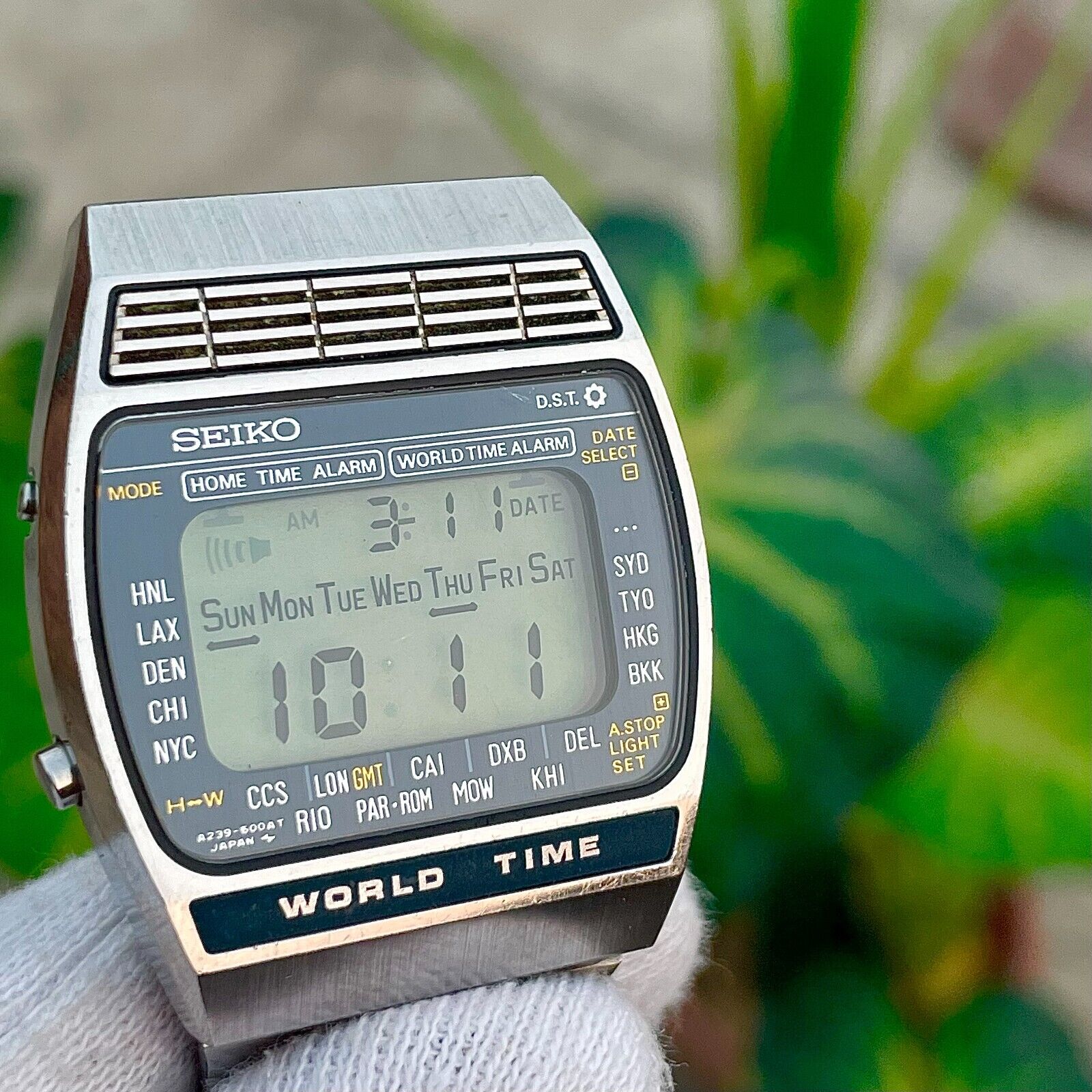 Vintage Seiko WorldTime Digital World Map LCD Men's Watch A239