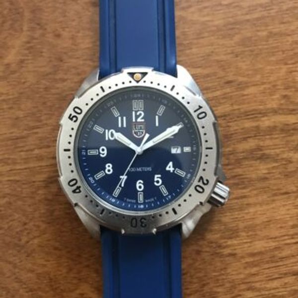 RARE! Luminox Series 200 Model 3HMBM WatchCharts Marketplace