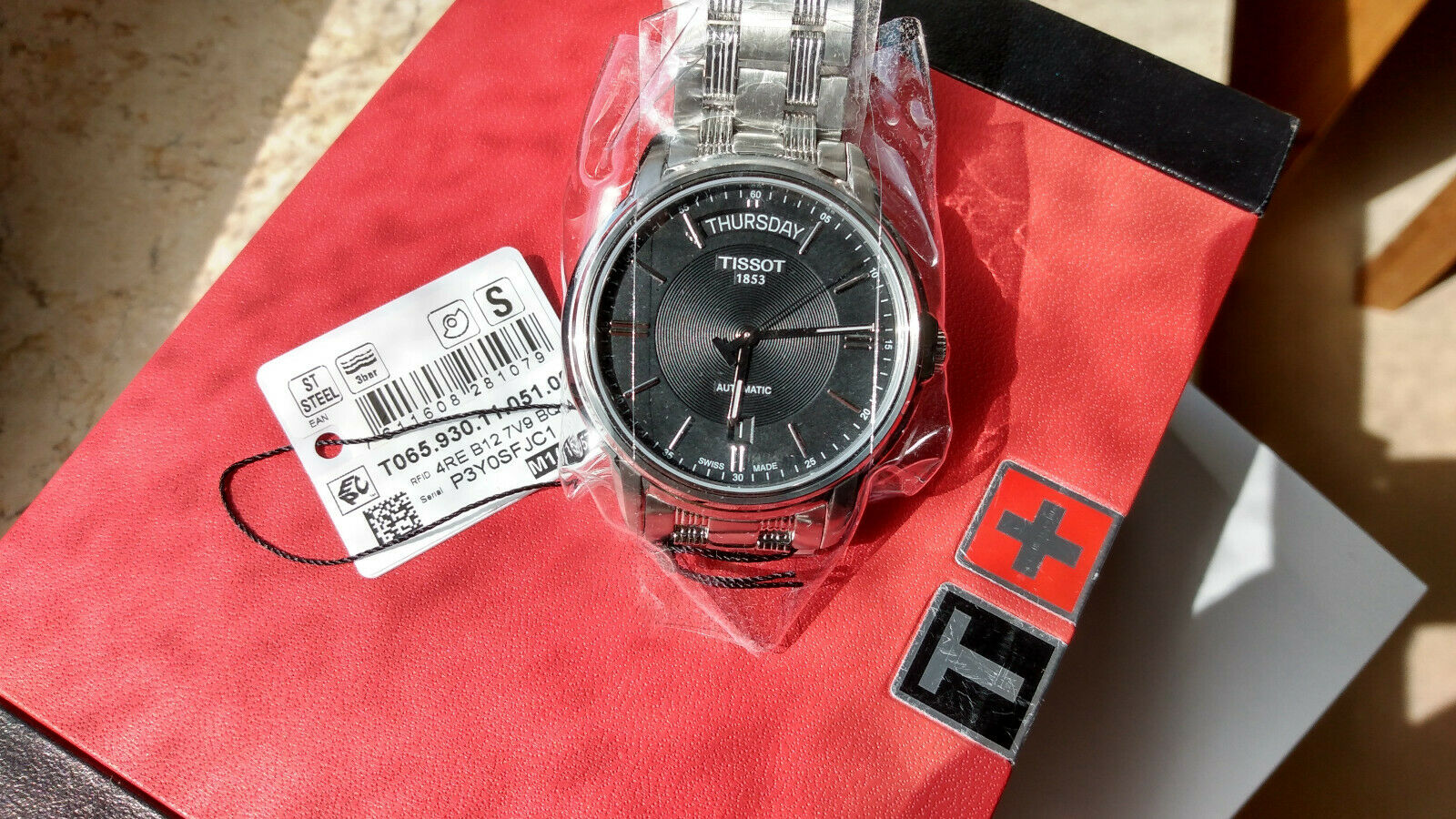 TISSOT T Classic AUTOMATICS III DAY DATE T065.930.11.051.00