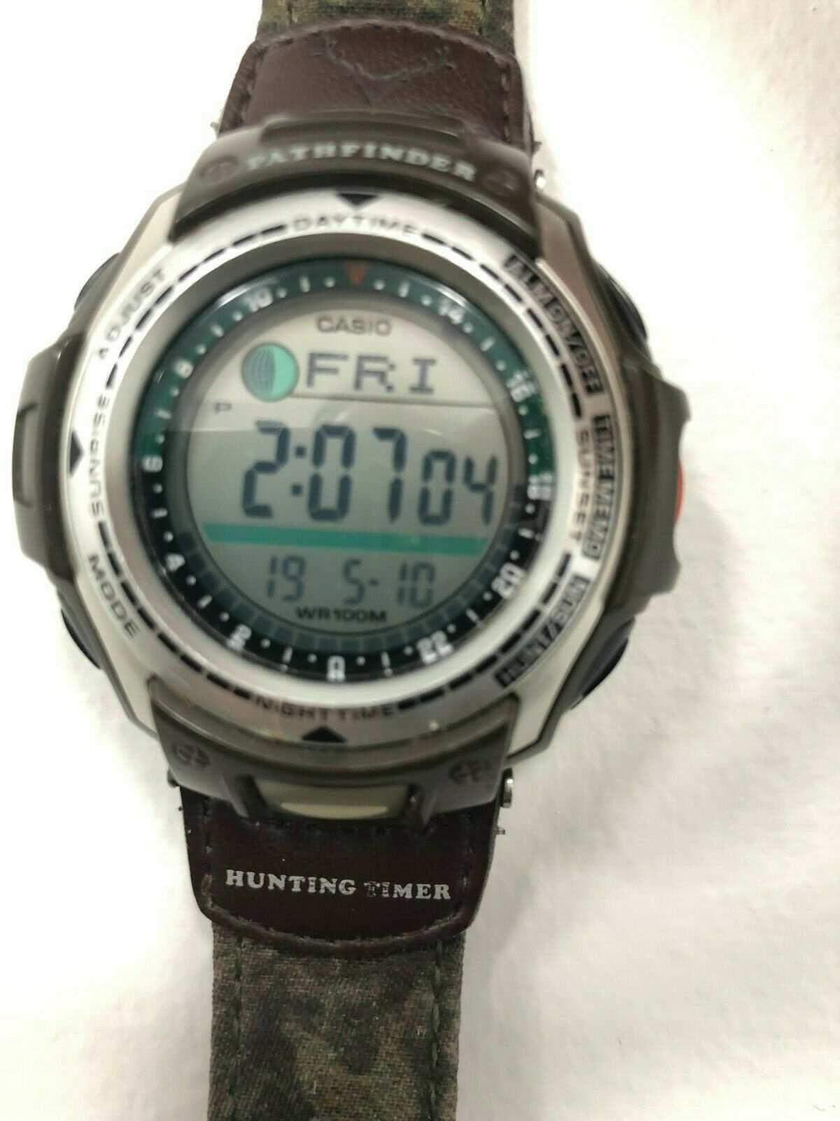 Casio pathfinder moon shop phase hunting watch