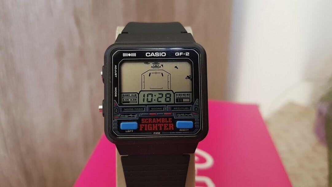 Watch Vintage Casio Game Scramble Fighter GF-2 New Unused QW 685