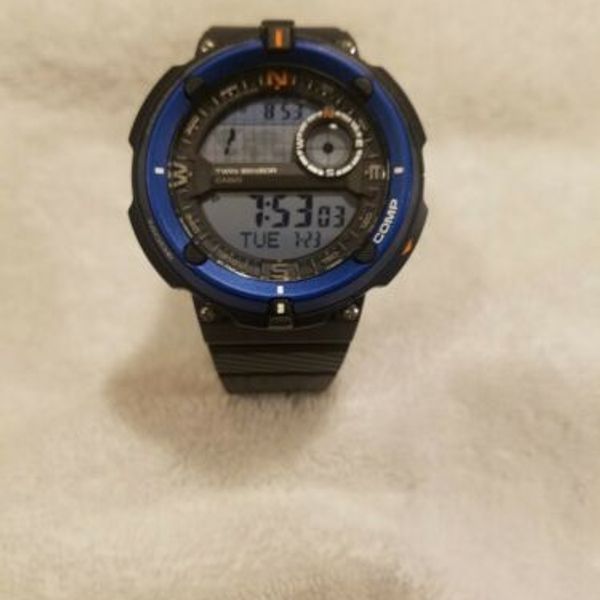 Casio Model 3451 Mens Watch With Compass World Time And 5 Alarms