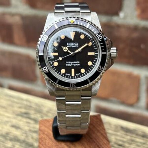 Vintage SEIKO Mod MilSub No Date Sub 5513 | WatchCharts Marketplace