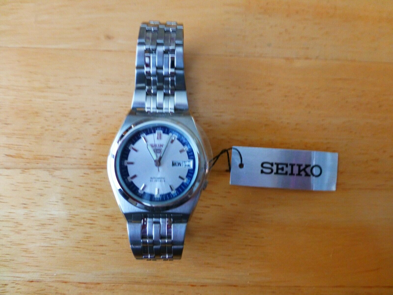 SEIKO 5 SNK 645K1 AUTOMATIC 21 JEWELS STAINLESS STEEL WATCH