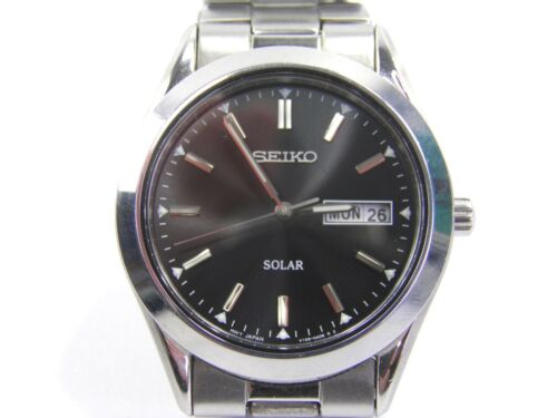 Mens Seiko Solar V158-0AB0 day date stainless steel dress