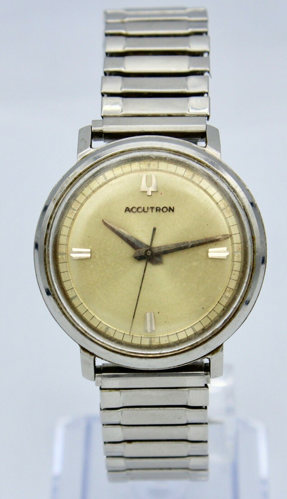 bulova accutron m3