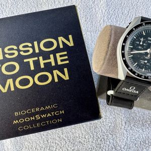 Swatch FLECHE D'AMOUR GZ414 Louvre Special (2019 XMas
